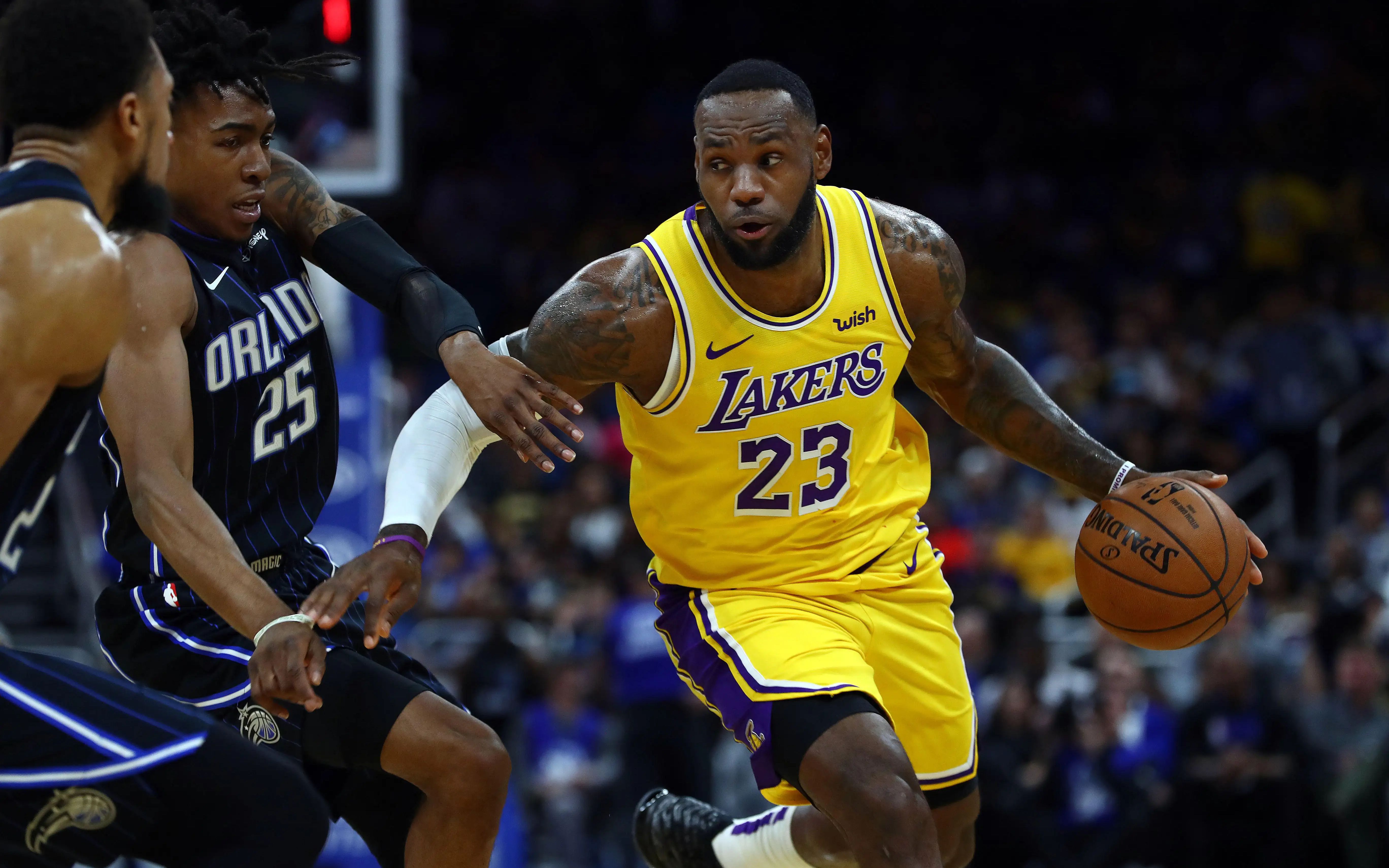 NBA2021-2022赛季开启：豪门强队争夺总冠军之路揭开序幕